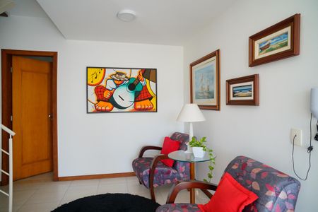 Casa de condomínio à venda com 315m², 4 quartos e 4 vagasSala 2