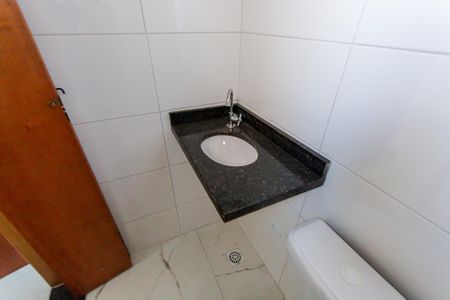 Casa para alugar com 96m², 2 quartos e 1 vaga Casa para alugar com 96m², 2 quartos e 1 vagaBanheiro de Serviço