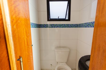 Casa para alugar com 96m², 2 quartos e 1 vaga Casa para alugar com 96m², 2 quartos e 1 vagaBanheiro