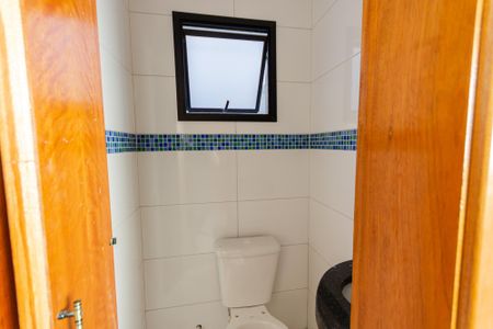 Casa para alugar com 96m², 2 quartos e 1 vaga Casa para alugar com 96m², 2 quartos e 1 vagaBanheiro