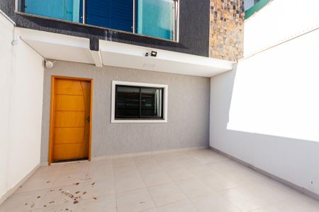 Casa para alugar com 96m², 2 quartos e 1 vaga Casa para alugar com 96m², 2 quartos e 1 vagaGaragem