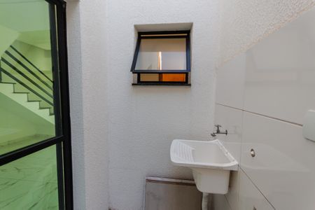 Casa para alugar com 96m², 2 quartos e 1 vaga Casa para alugar com 96m², 2 quartos e 1 vagaÁrea de Serviço