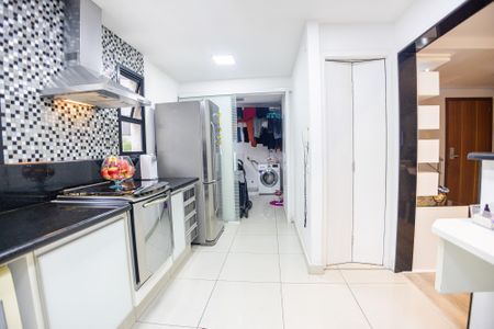 Apartamento à venda com 170m², 2 quartos e 3 vagasCozinha