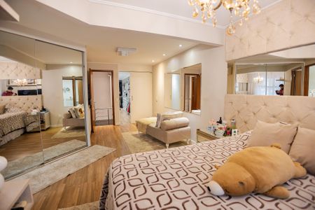 Apartamento à venda com 170m², 2 quartos e 3 vagasSuíte 2