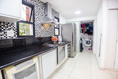 Apartamento à venda com 170m², 2 quartos e 3 vagasCozinha