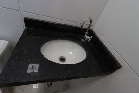 Casa à venda com 96m², 2 quartos e 1 vagaBanheiro da Suíte 1 