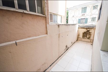 Apartamento à venda com 79m², 3 quartos e sem vagaÁrea de Serviço