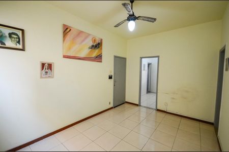 Apartamento à venda com 79m², 3 quartos e sem vagaSala
