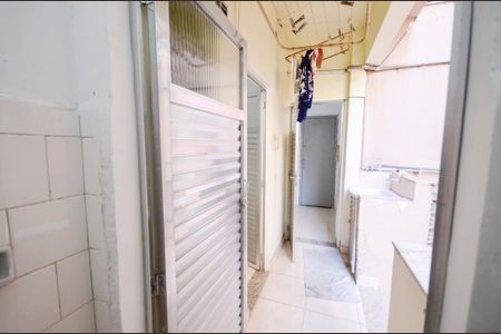 Apartamento à venda com 79m², 3 quartos e sem vagaBanheiro de Serviço