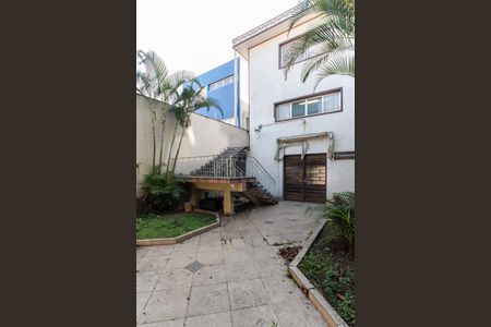 Casa à venda com 310m², 3 quartos e 4 vagasQuintal
