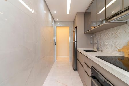 Apartamento à venda com 52m², 2 quartos e 1 vaga Apartamento à venda com 52m², 2 quartos e 1 vagaCozinha