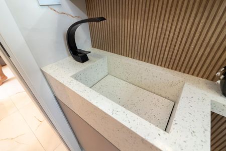 Apartamento à venda com 52m², 2 quartos e 1 vaga Apartamento à venda com 52m², 2 quartos e 1 vagaBanheiro