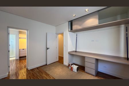 Apartamento à venda com 180m², 3 quartos e 2 vagasSuíte 3