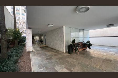 Apartamento à venda com 180m², 3 quartos e 2 vagasEntrada