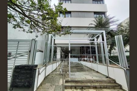 Apartamento à venda com 180m², 3 quartos e 2 vagasFachada