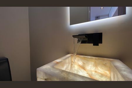 Apartamento à venda com 180m², 3 quartos e 2 vagasLavabo