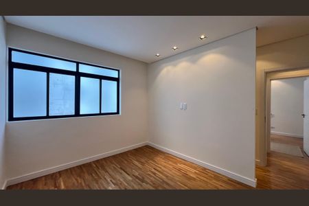 Apartamento à venda com 180m², 3 quartos e 2 vagasSuíte 2