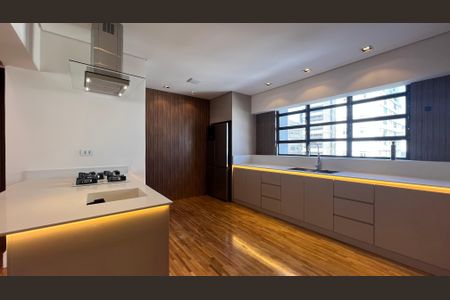 Apartamento à venda com 180m², 3 quartos e 2 vagasCozinha