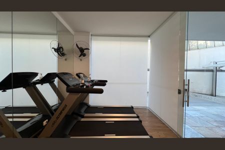 Apartamento à venda com 180m², 3 quartos e 2 vagasÁrea comum - Academia