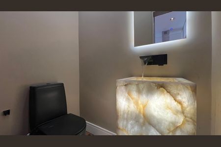 Apartamento à venda com 180m², 3 quartos e 2 vagasLavabo