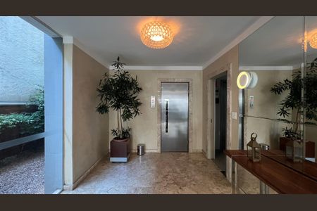 Apartamento à venda com 180m², 3 quartos e 2 vagasHall de entrada