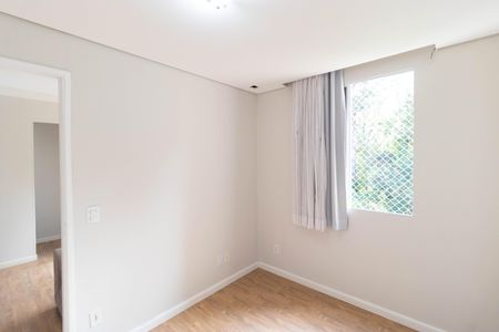 Apartamento para alugar com 58m², 3 quartos e 1 vagaQuarto 01