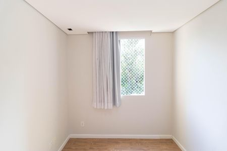 Apartamento para alugar com 58m², 3 quartos e 1 vagaQuarto 01