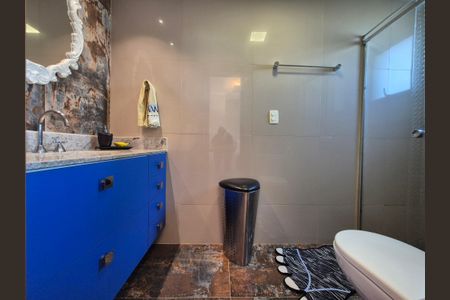 Apartamento à venda com 235m², 2 quartos e 2 vagasBanheiro da Suíte 1