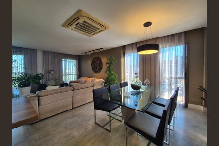 Apartamento à venda com 235m², 2 quartos e 2 vagasSala