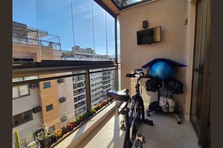 Apartamento à venda com 235m², 2 quartos e 2 vagasVaranda da Suíte 2