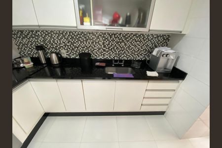 Casa à venda com 170m², 3 quartos e 3 vagasCozinha