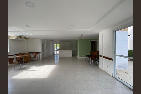 Casa à venda com 170m², 3 quartos e 3 vagasÁrea comum - Salão de festas