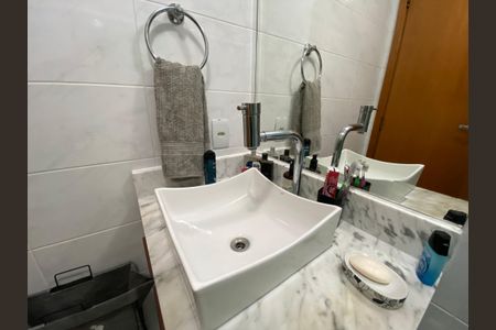 Casa à venda com 170m², 3 quartos e 3 vagasBanheiro Social