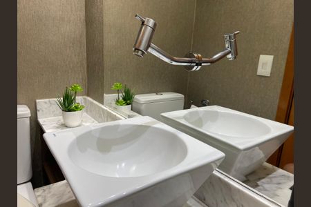 Casa à venda com 170m², 3 quartos e 3 vagasLavabo