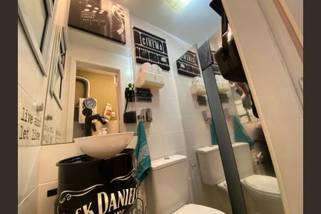 Casa à venda com 170m², 3 quartos e 3 vagasBanheiro Serviço