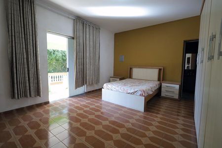 Casa para alugar com 320m², 4 quartos e 2 vagas Casa para alugar com 320m², 4 quartos e 2 vagasSuite 1