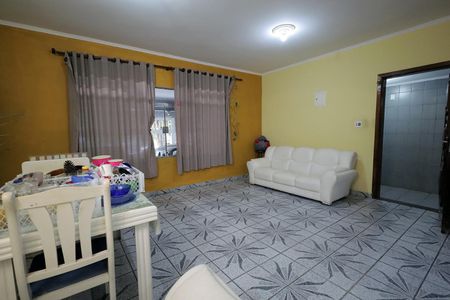 Casa para alugar com 320m², 4 quartos e 2 vagas Casa para alugar com 320m², 4 quartos e 2 vagasSala