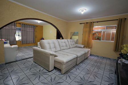Casa para alugar com 320m², 4 quartos e 2 vagas Casa para alugar com 320m², 4 quartos e 2 vagasSala