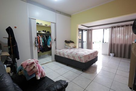 Casa para alugar com 320m², 4 quartos e 2 vagas Casa para alugar com 320m², 4 quartos e 2 vagas Suíte 3