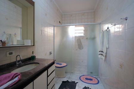 Casa para alugar com 320m², 4 quartos e 2 vagas Casa para alugar com 320m², 4 quartos e 2 vagasBanheiro 2
