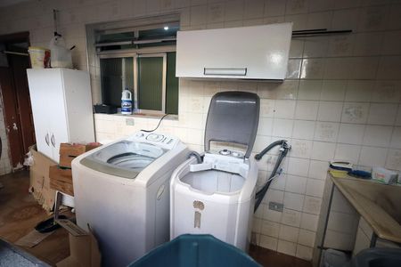 Casa para alugar com 320m², 4 quartos e 2 vagas Casa para alugar com 320m², 4 quartos e 2 vagasÁrea de Serviço