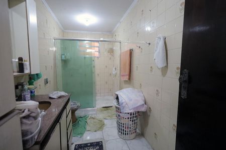 Casa para alugar com 320m², 4 quartos e 2 vagas Casa para alugar com 320m², 4 quartos e 2 vagasBanheiro 1