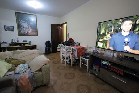 Casa para alugar com 320m², 4 quartos e 2 vagas Casa para alugar com 320m², 4 quartos e 2 vagasSala 2