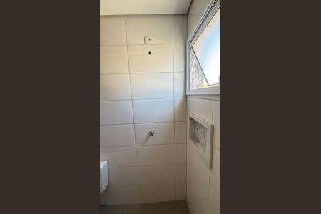 Apartamento à venda com 69m², 2 quartos e 1 vaga Apartamento à venda com 69m², 2 quartos e 1 vagaBanheiro da Suíte