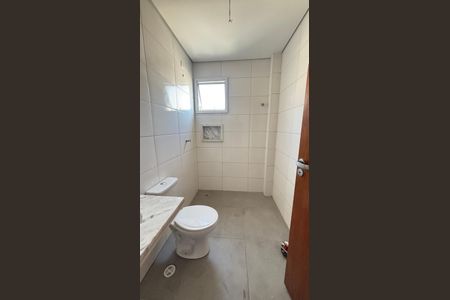 Apartamento à venda com 69m², 2 quartos e 1 vaga Apartamento à venda com 69m², 2 quartos e 1 vagaBanheiro da Suíte