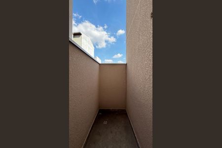 Apartamento à venda com 63m², 2 quartos e 1 vaga Apartamento à venda com 63m², 2 quartos e 1 vagaÁrea de Serviço