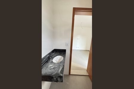 Apartamento à venda com 63m², 2 quartos e 1 vaga Apartamento à venda com 63m², 2 quartos e 1 vagaBanheiro da Suíte