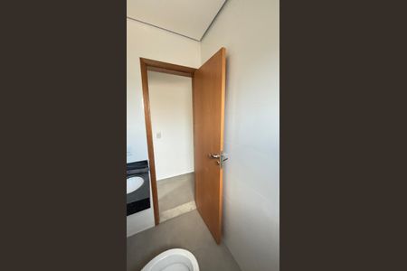 Apartamento à venda com 63m², 2 quartos e 1 vaga Apartamento à venda com 63m², 2 quartos e 1 vagaBanheiro Social