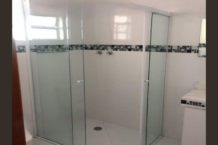 Casa à venda com 158m², 3 quartos e 3 vagasBanheiro 1