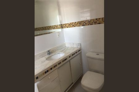 Casa à venda com 158m², 3 quartos e 3 vagasLavabo